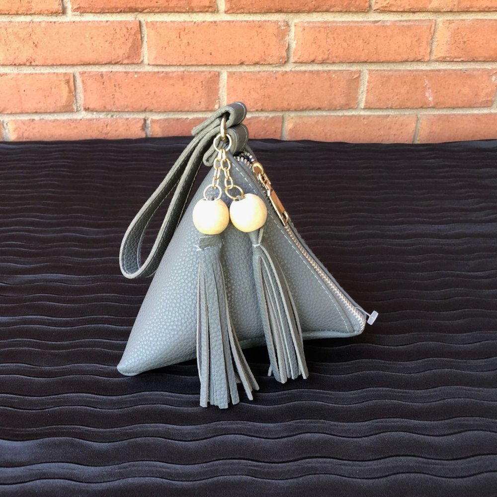 Pyramid Wristlet Purse - Charcoal Gray - Tassles